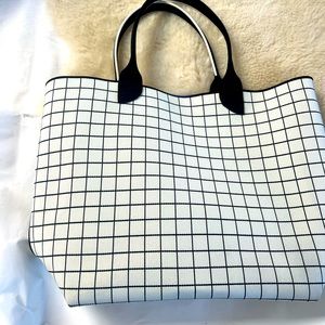 Brand new Rothy’s Lightweight Tote in Windowpane, limited collector’s edition